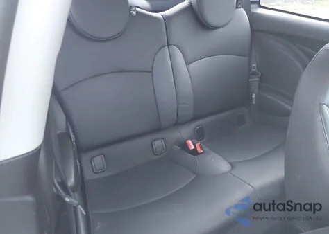 2010 Mini Cooper z USA, uszkodzony, nr VIN WMWMF3C50ATZ26257